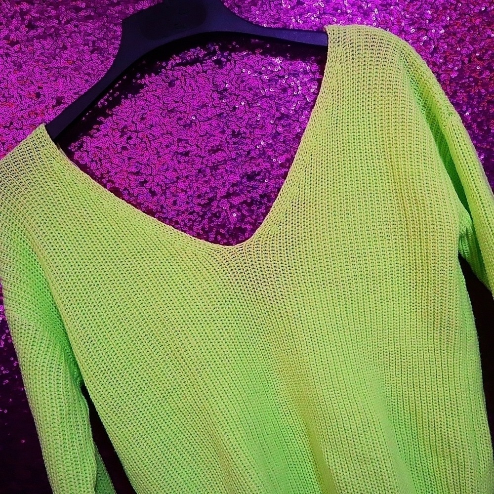 Lulus Neon Green Reversible V-Neck Surplice Wrap Knit Sweater XS Spring St. Pats - Picture 2 of 10